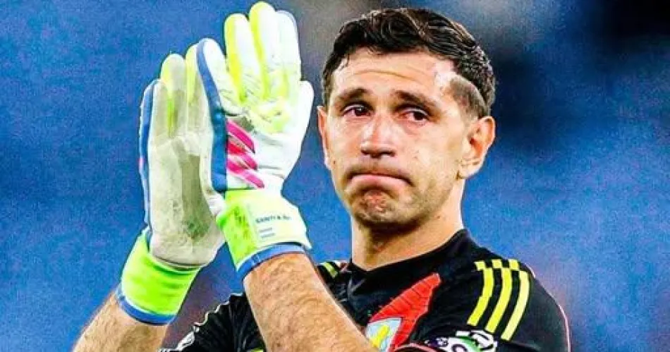 Dibu Martínez Aston Villa