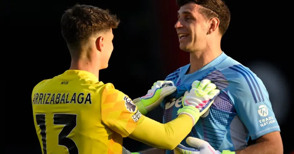 Dibu Martínez Aston Villa