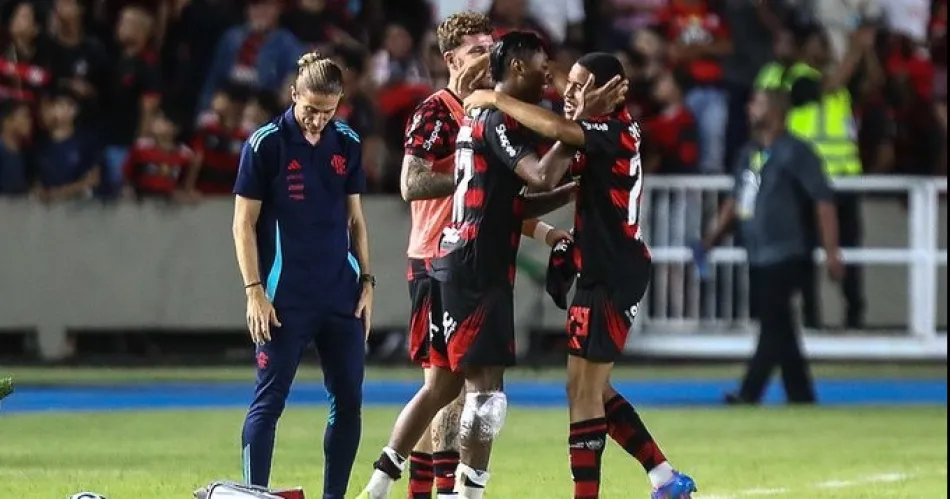 Filipe Luis duelo Ferro