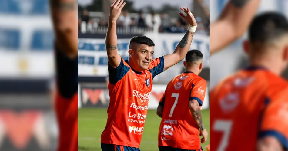 Sarmiento festejó en Misiones y es único puntero
