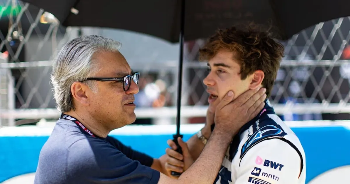 renuncia director renault