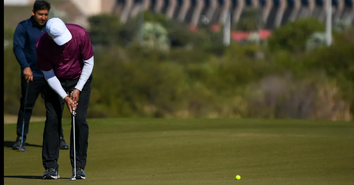 Sergio Acevedo y Jonathan Núñez lideran golf Termas de Río Hondo
